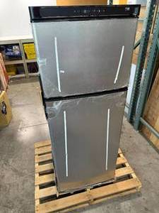 NORCOLD RV REFRIGERATOR