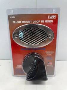 lot 93 image: FIAMM FLUSH MOUNT BOAT HORN