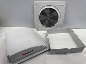 lot 146 image: MAXXAIR MINI VENT
