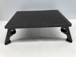 lot 148 image: QUICK PRODUCTS PLATFORM STEP