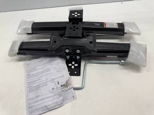 lot 155 image: QUICK PRODUCTS STABLIZER JACKS