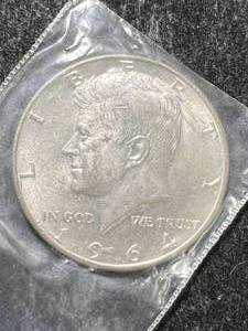 lot 08 image: 1964 US KENNEDY HALF DOLLAR