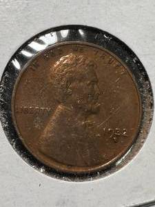 lot 22 image: 1932-D US WHEAT CENT AU58