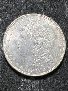 lot 24 image: 1921 US MORGAN SILVER DOLLAR UNC