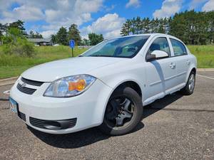 lot 6 image: 2007 Chevy Cobalt