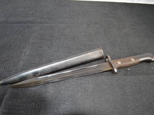 lot 3 image: YUGOSLAVIAN M1948 MAUSER BAYONET