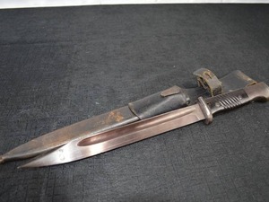 lot 4 image: 1939 GERMAN K98 BAYONET WWII