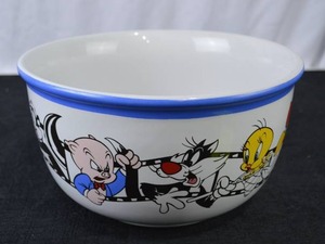 lot 14 image: WARNER BROS LOONEY TUNES POPCORN BOWL