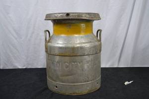 lot 23 image: VINTAGE TWIN CITIES MILK CAN