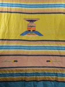 lot 33 image: VINTAGE MEXICAN WOVEN THROW BLANKET