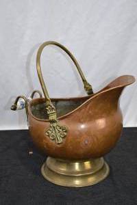 lot 37 image: VINTAGE COPPER SCUTTLE BUCKET