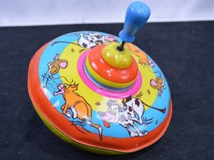 lot 50 image: VINTAGE OHIO ART TIN SPINNING TOP 1950s