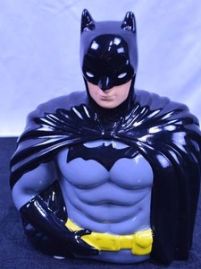 lot 54 image: LARGE DC COMICS BATMAN BANK
