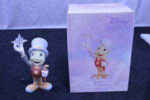 lot 73 image: DISNEY REACH FOR THE STARS JIMINY CRICKET