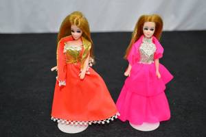 lot 79 image: Pair of Vintage Dawn Dolls Dressed in Bouffant Bubble Gowns, 1970