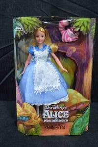 lot 108 image: Walt Disneys Alice in Wonderland Collector Doll by Mattel, 1999