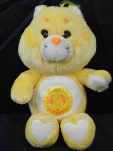 lot 115 image: Vintage Funshine Care Bear 1983