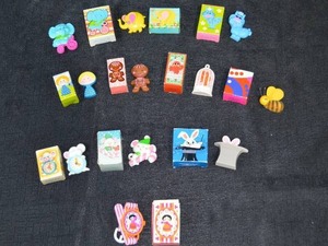 lot 118 image: 1970s Avon Pins for Kids Collectibles with Original Boxes