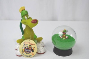 lot 167 image: Warner Brothers Marvin the Martian and K-9 Collectibles