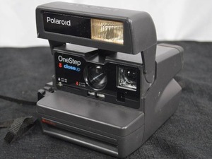 lot 185 image: Polaroid OneStep Close Up 600 Instant Film Camera