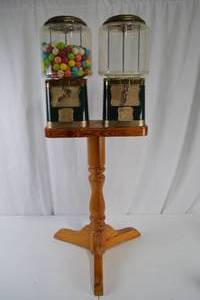 lot 204 image: Vintage Dual Head Gumball Machine on a Stand