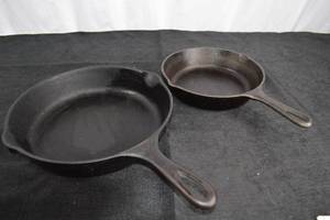 lot 235 image: Cast Iron Skillets