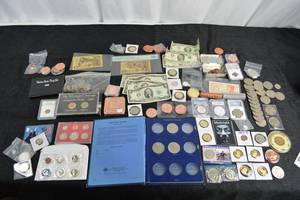 lot 248 image: Large Coin Collection