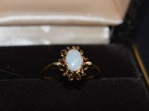 Vintage 14k Gold Opal Ring