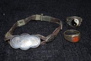 lot 258 image: Vintage .925 Sterling Silver Rings and Bracelet