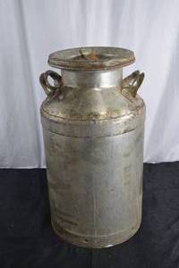 lot 284 image: Vintage Milk Can