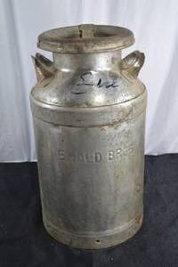 lot 285 image: Vintage Ewald Milk Can