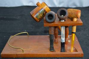 lot 301 image: Tobacco Pipe Collection