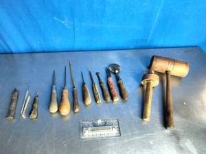 lot 34 image: Vintage Leather Working Tools