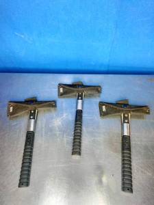 lot 41 image: 3 SOG Throwing Axes