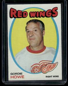 lot 47A image: Gordie Howe 1971 Topps #70 Vintage Hockey Card