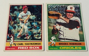 lot 54A image: Brooks Robinson  Carl Yastrzemski 1976 Topps #95 and #230 Vintage Baseball Cards