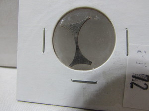 lot 72 image: Dime Webbing
