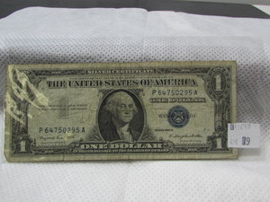 lot 79 image: One Dollar Note Silver Certificate