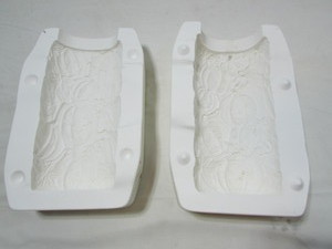 lot 177 image: Cerichorme Slip Mold