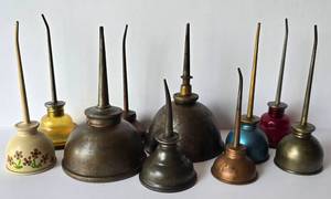 lot 287 image: Large & Varied Vintage Oil Can Collection