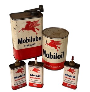 lot 13 image: Set of 5 Vintage Mobil Oil Cans Assorted Mobil Handy Oil and Mobilelube Tins
