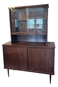 lot 19D image: Mid Century Modern Hutch with Glass Display
