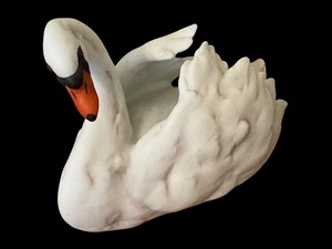 lot 50C image: Kaiser W Germany Porcelain Swan Figurine