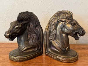 lot 83 image: Pair of Vintage BMP Brass Horse Head Bookends