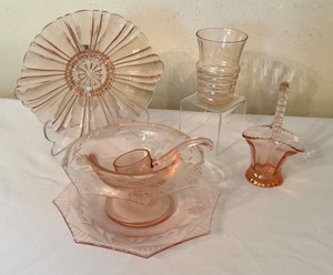 lot 100 image: Collection of Vintage Pink Depression Glassware including Vintage Anchor Hocking Old Cafe Pink Depression Glass Candy Mints Bowl