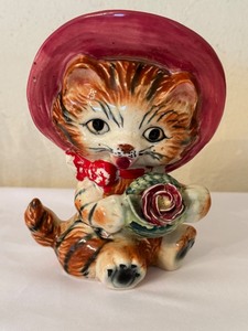 lot 101 image: Vintage Cat Wall Pocket with Red Hat and Flower
