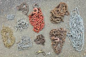 lot 426 image: Versatile Variety of Chain Lengths