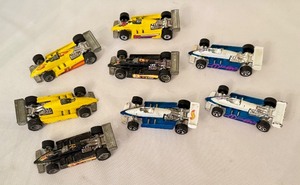 lot 144 image: Set of 8 Hot Wheels Turbo Streak Diecast Race Cars