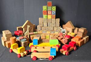 lot 473 image: Fun & Fabulous Vintage Wooden Toy Block Collection