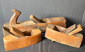 lot 479 image: Three Antique Wooden Planers